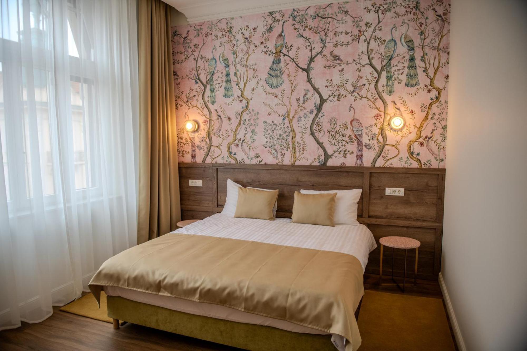 Leda Residence Oradea Extérieur photo