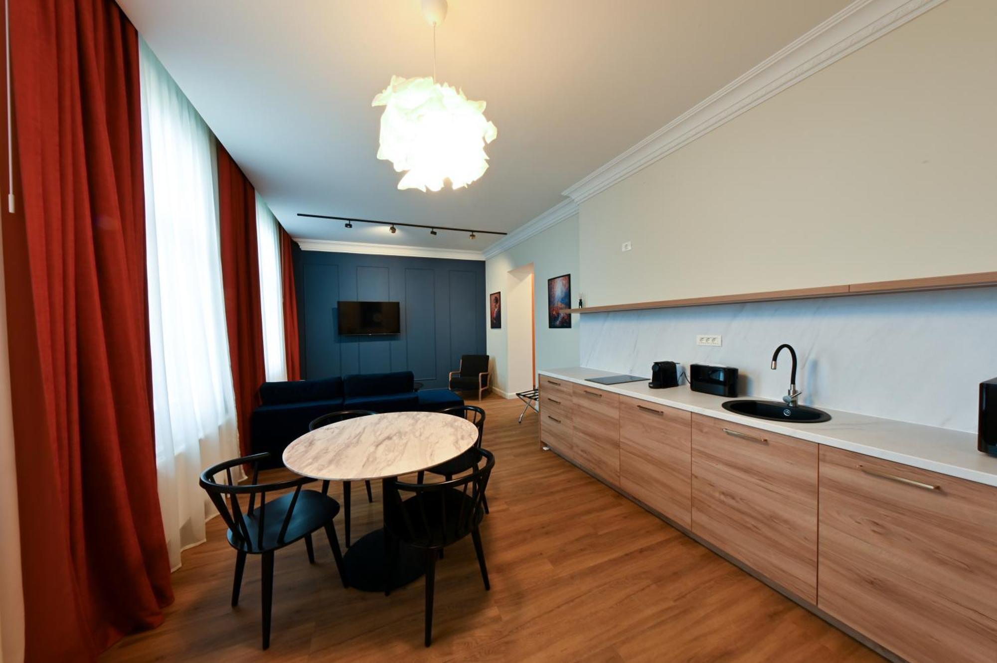 Leda Residence Oradea Extérieur photo